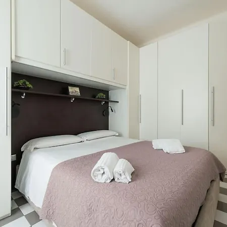 Apartment Celestia Canal View Renovated