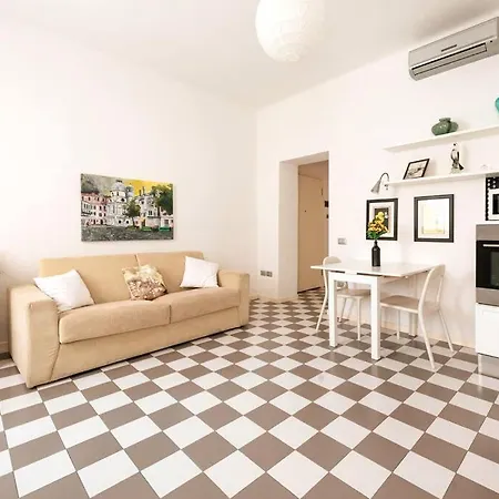 Celestia Canal View Renovated Apartment *